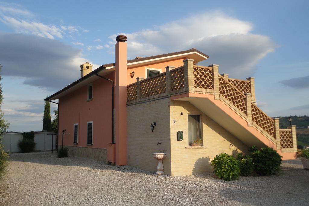 Casa Adriana Penne Exterior foto